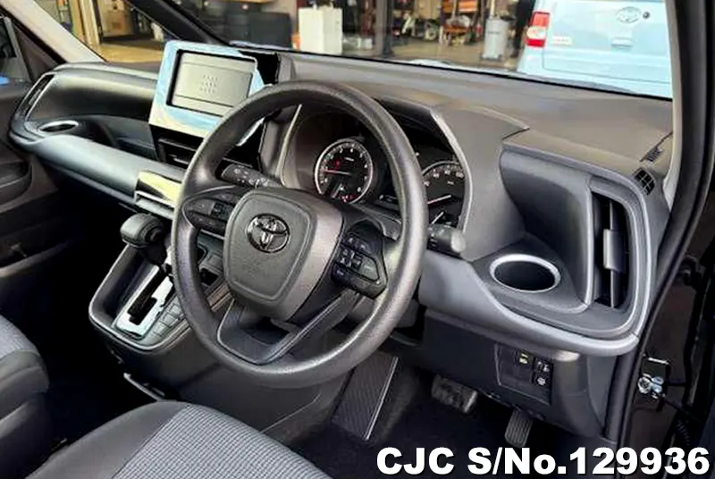 2025 Toyota / Noah Stock No. 129936