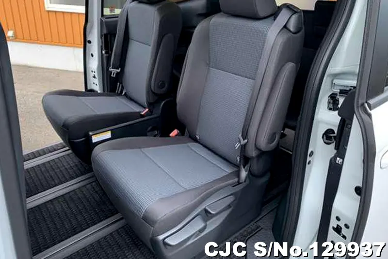 2025 Toyota / Noah Stock No. 129937