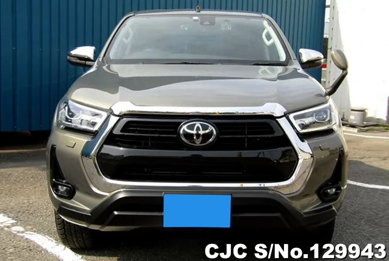 Toyota Hilux in Oxide Bronze Metallic for Sale Image 2