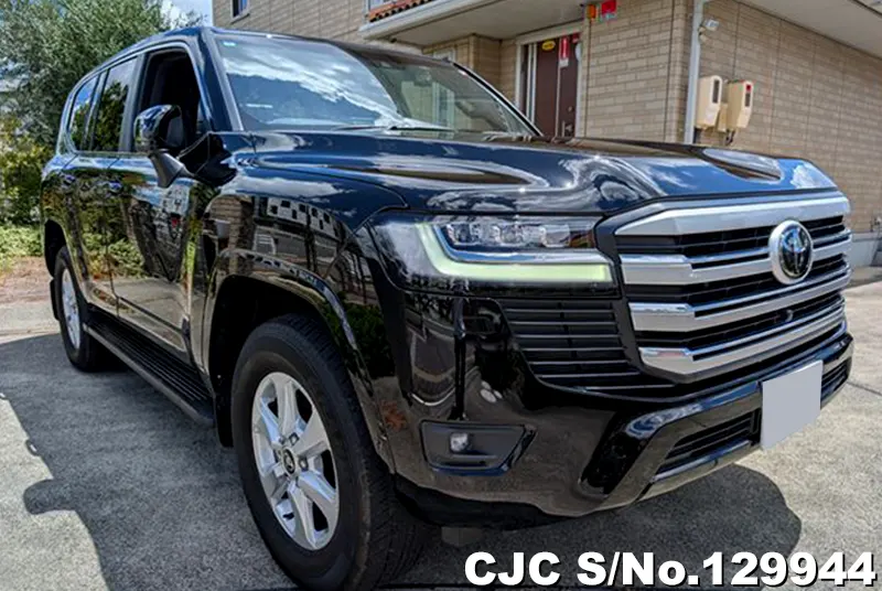 2023 Toyota / Land Cruiser VJA300W