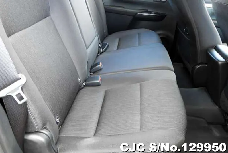 Toyota Hilux in Oxide Bronze Metallic for Sale Image 7