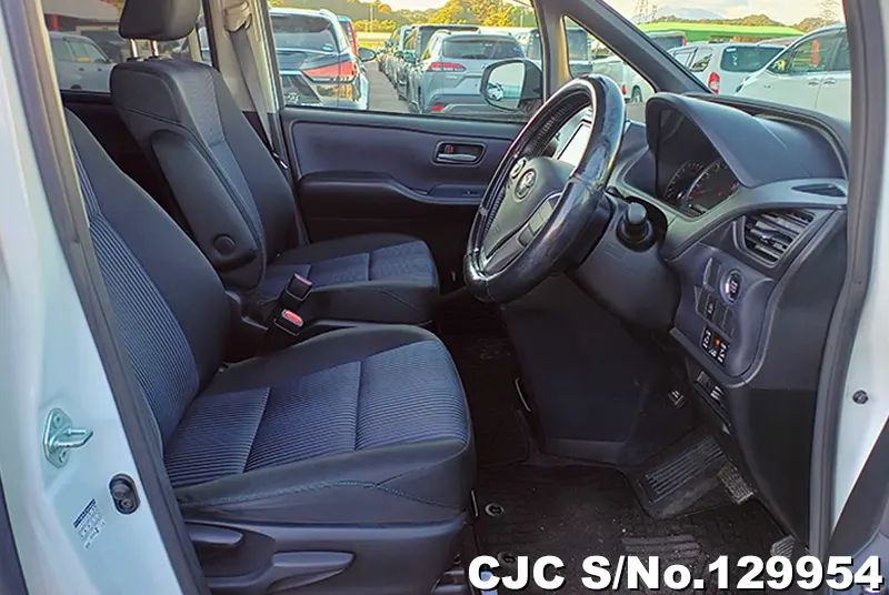 2015 Toyota / Noah Stock No. 129954