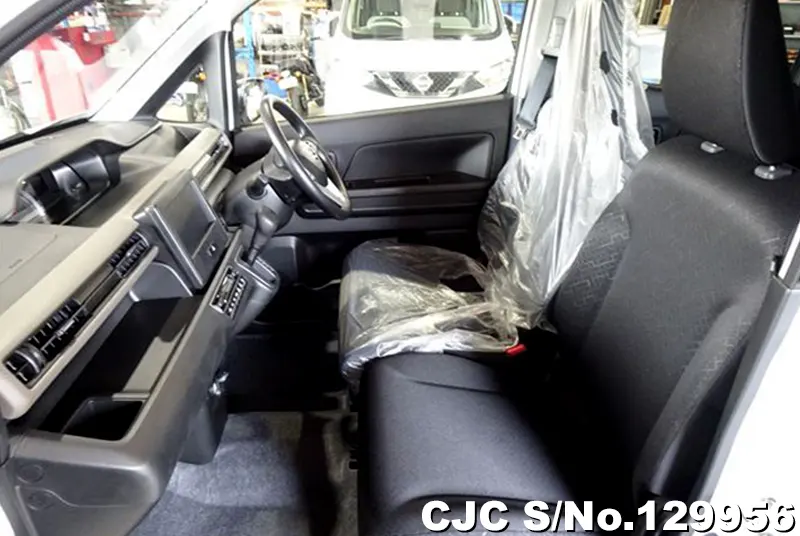 2025 Suzuki / Wagon R Stock No. 129956