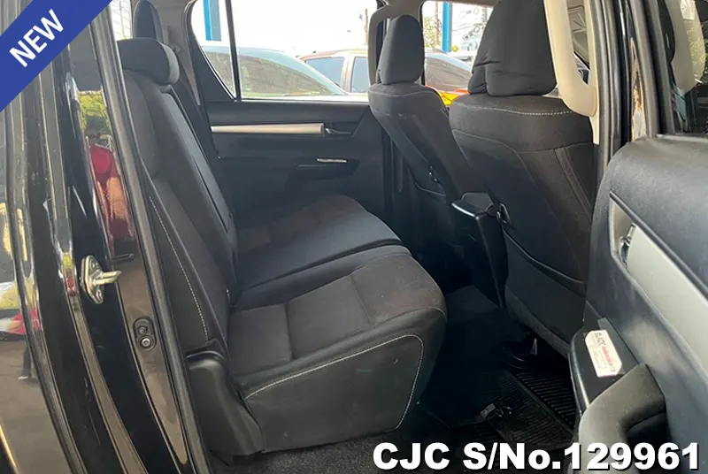 2017 Toyota / Hilux / Revo Stock No. 129961