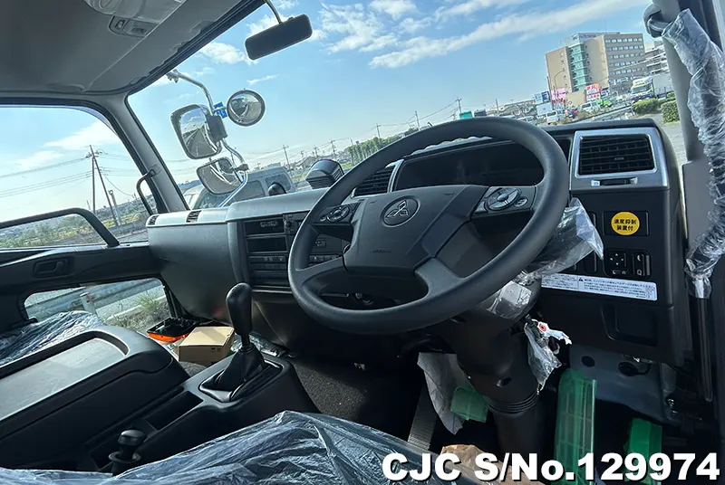 2024 Mitsubishi / Fuso Fighter Stock No. 129974