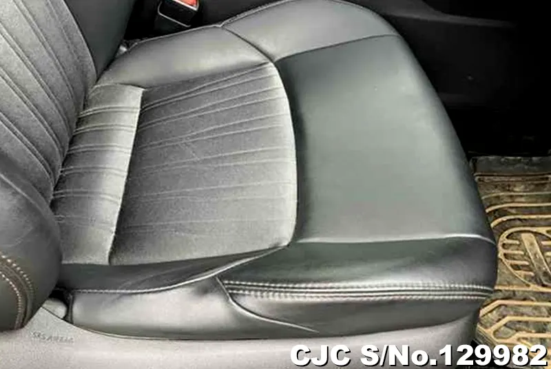 2021 Toyota / Harrier Stock No. 129982