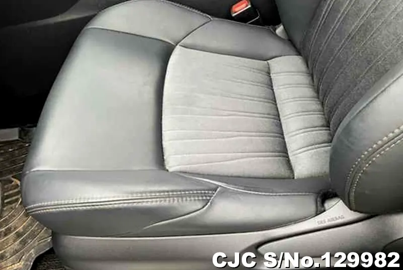 2021 Toyota / Harrier Stock No. 129982