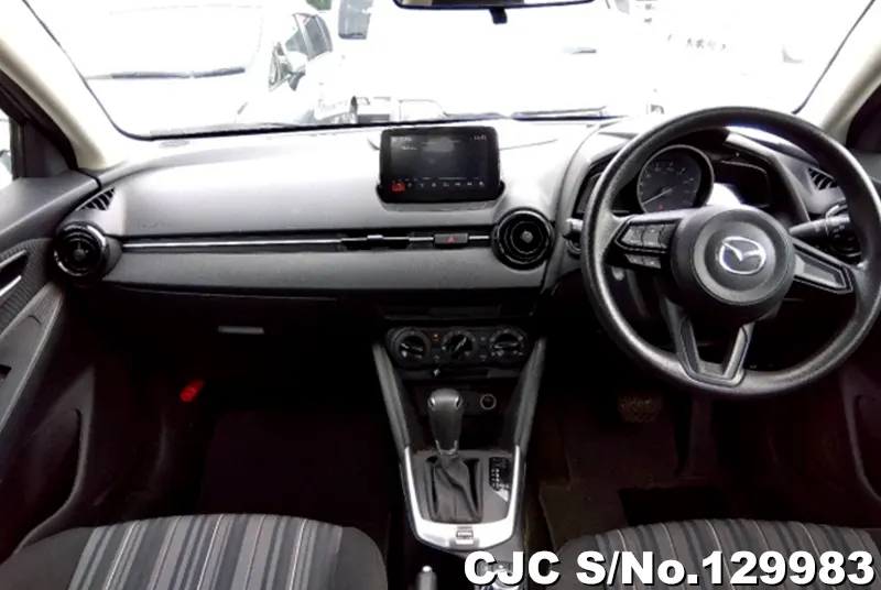  Mazda / Demio Stock No. 129983