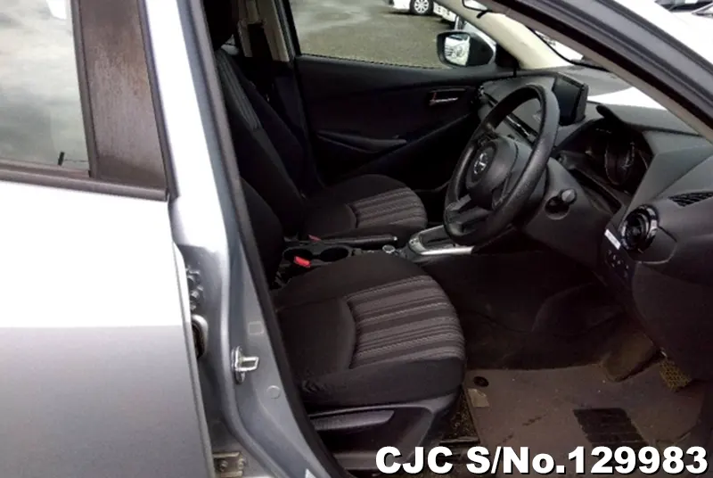  Mazda / Demio Stock No. 129983