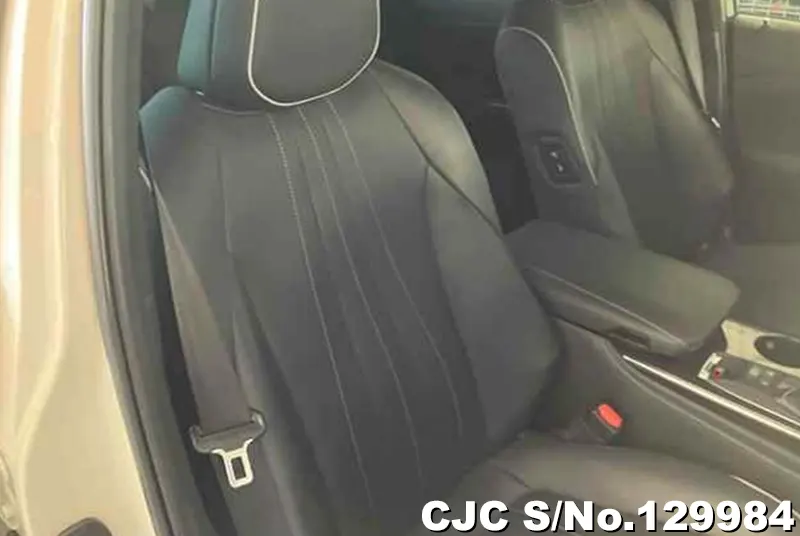 2019 Toyota / Crown Stock No. 129984