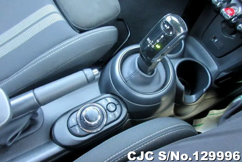 2022 MINI / Cooper Stock No. 129996