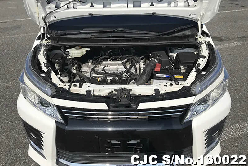 2015 Toyota / Voxy Stock No. 130022