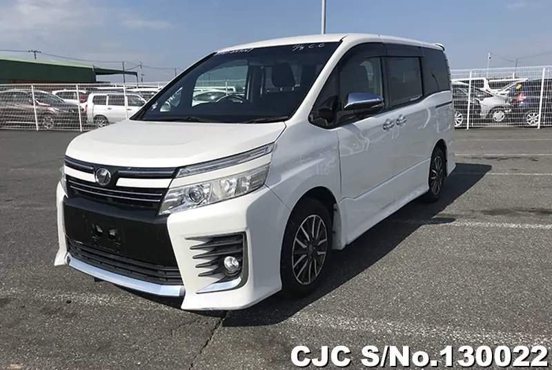 2015 Toyota / Voxy Stock No. 130022