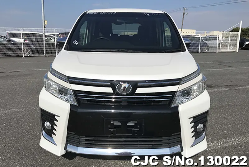 2015 Toyota / Voxy Stock No. 130022