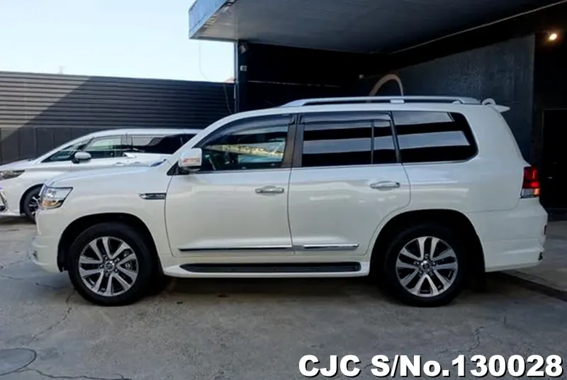 2020 Toyota / Land Cruiser Stock No. 130028