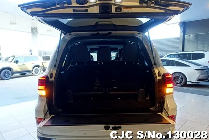 2020 Toyota / Land Cruiser Stock No. 130028