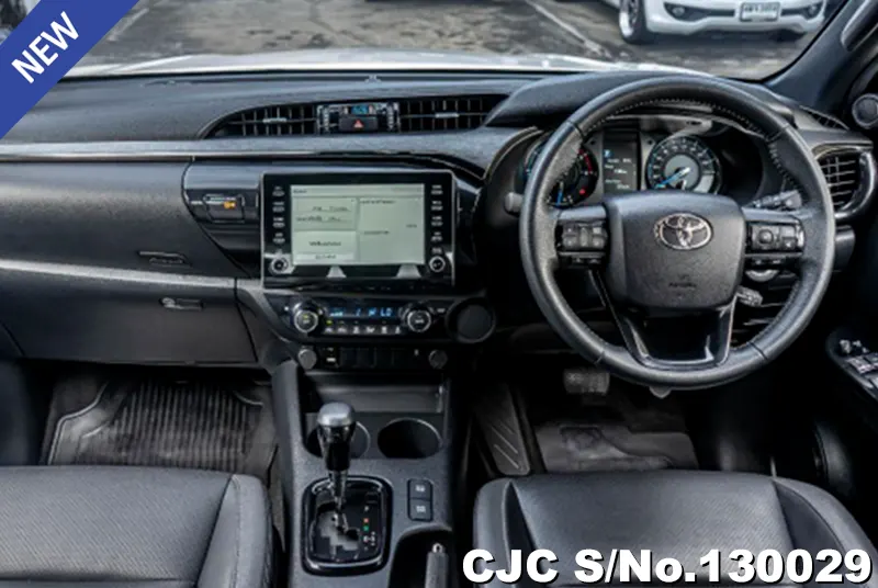 2020 Toyota / Hilux / Revo Rocco Stock No. 130029