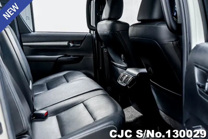 Toyota Hilux in White for Sale Image 7