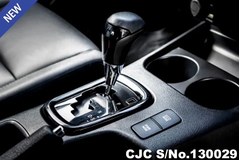 2020 Toyota / Hilux / Revo Rocco Stock No. 130029