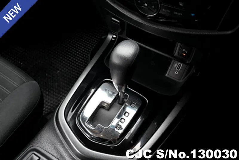 2024 Nissan / Navara Stock No. 130030