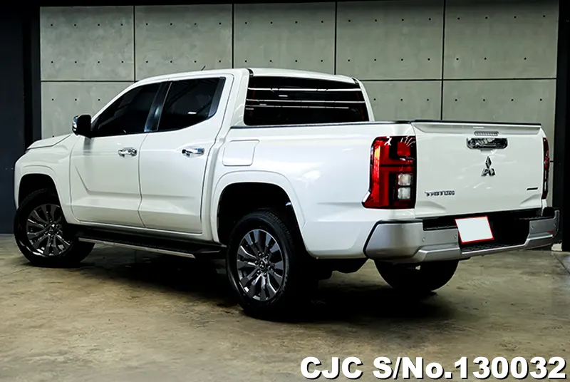 Mitsubishi Triton in White for Sale Image 1