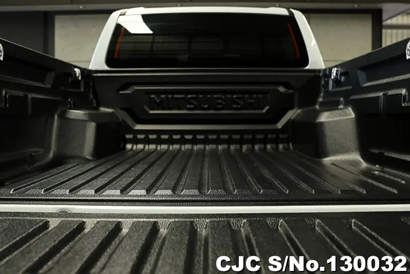 2025 Mitsubishi / Triton Stock No. 130032