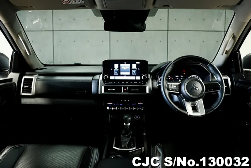 Mitsubishi Triton in White for Sale Image 5