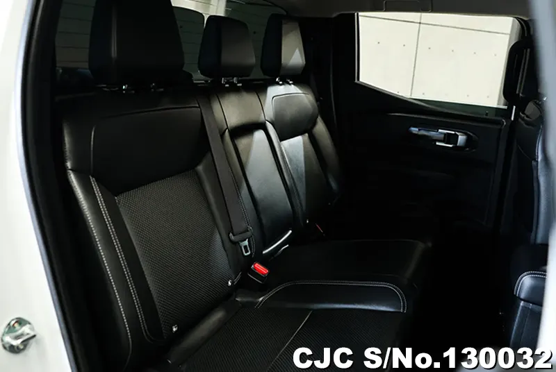 Mitsubishi Triton in White for Sale Image 9