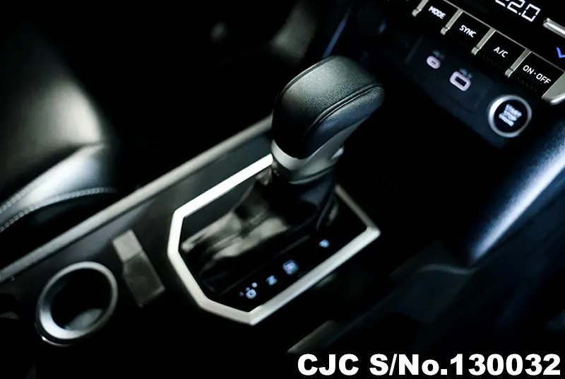 Mitsubishi Triton in White for Sale Image 12