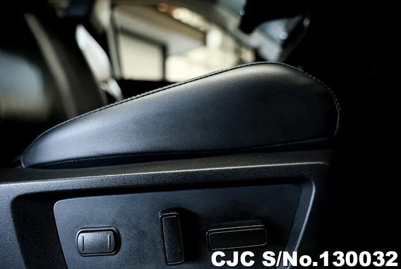 2025 Mitsubishi / Triton Stock No. 130032