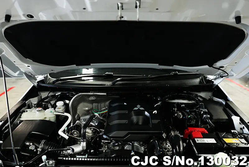 2025 Mitsubishi / Triton Stock No. 130032