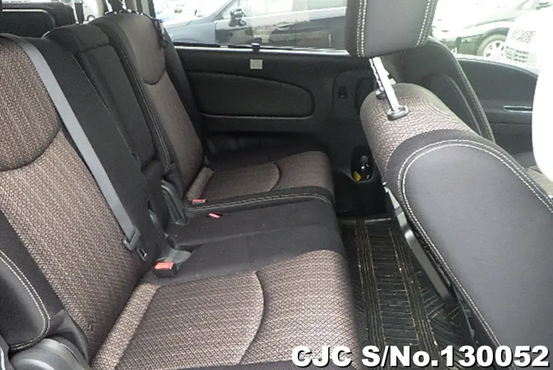 2016 Nissan / Serena Stock No. 130052