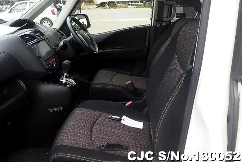 2016 Nissan / Serena Stock No. 130052