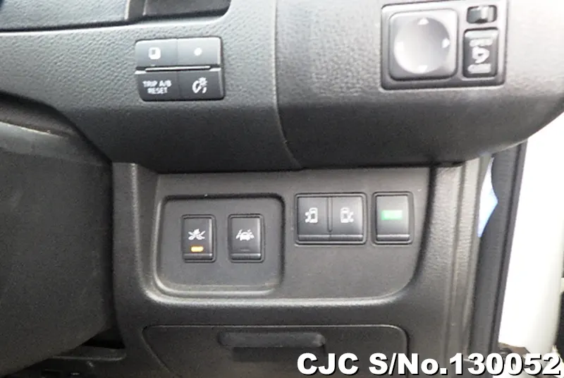 2016 Nissan / Serena Stock No. 130052