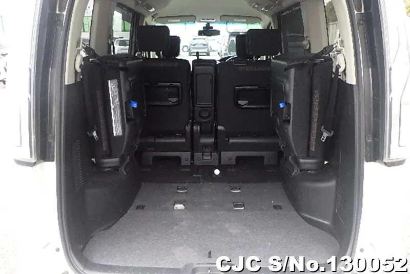 2016 Nissan / Serena Stock No. 130052