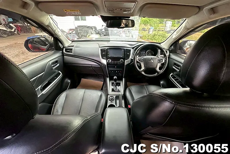 Mitsubishi Triton in Orange for Sale Image 8