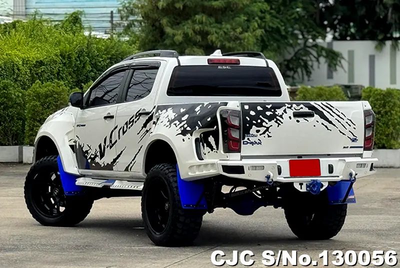 Isuzu D-Max in White for Sale Image 1