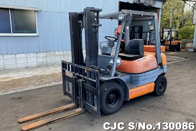 1997 Toyota / 6FGL25 Forklift 6FGL25