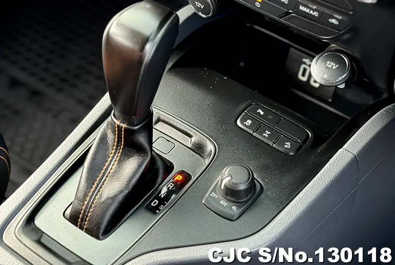 Ford Ranger in White 2 Tone for Sale Image 11