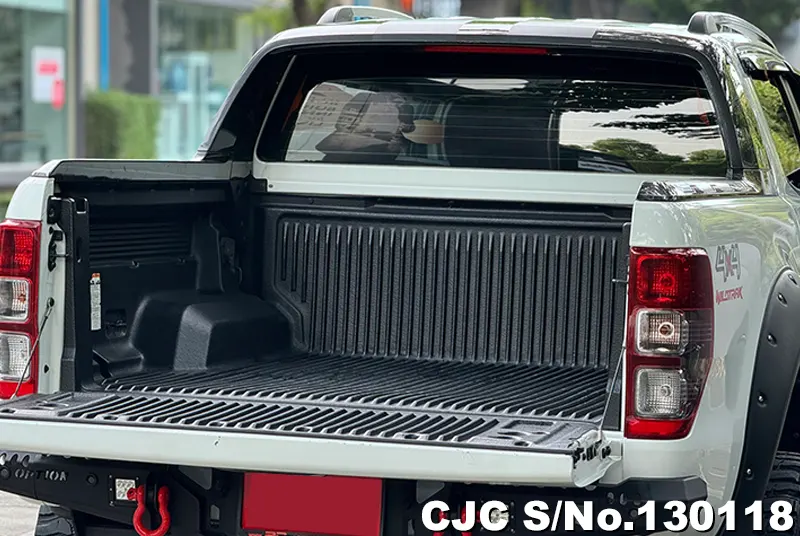 Ford Ranger in White 2 Tone for Sale Image 12