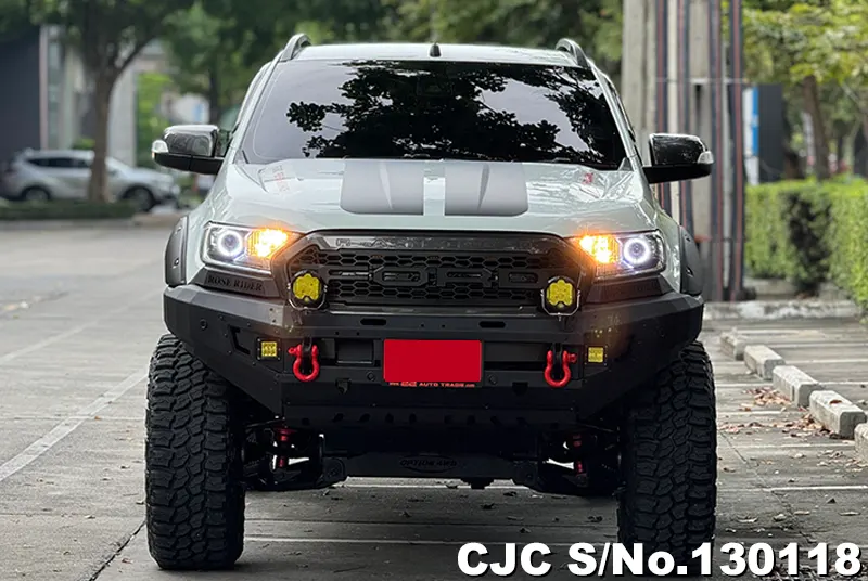 Ford Ranger in White 2 Tone for Sale Image 2