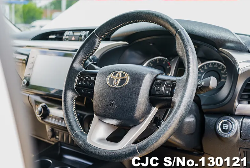 2022 Toyota / Hilux / Revo Stock No. 130121