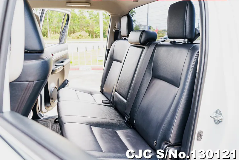 Toyota Hilux in White for Sale Image 11
