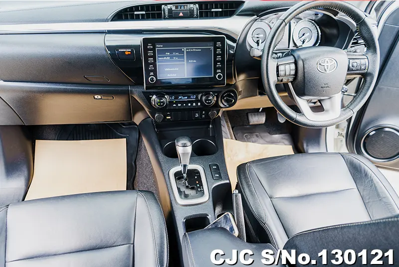 Toyota Hilux in White for Sale Image 5