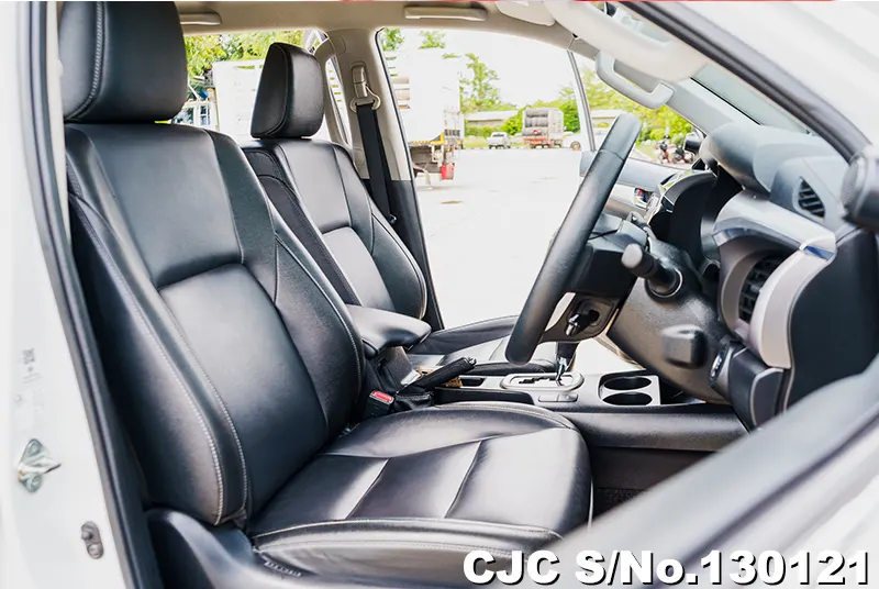 2022 Toyota / Hilux / Revo Stock No. 130121