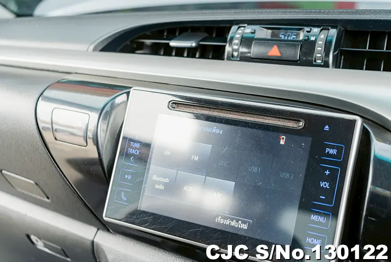 2017 Toyota / Hilux / Revo Stock No. 130122