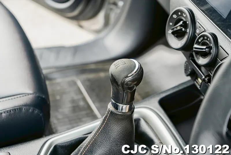 2017 Toyota / Hilux / Revo Stock No. 130122