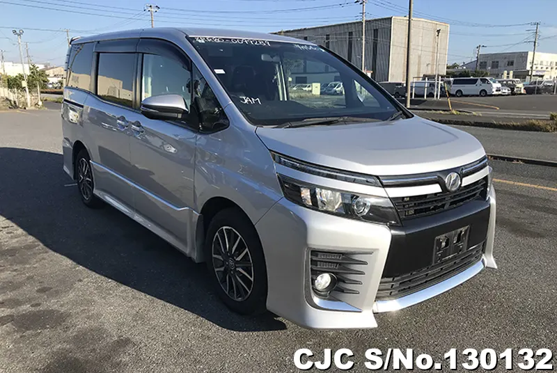 2015 Toyota / Voxy ZRR80W
