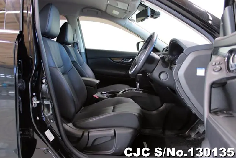 2019 Nissan / X-Trail Stock No. 130135