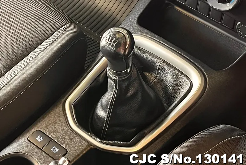 2019 Toyota / Hilux / Revo Stock No. 130141